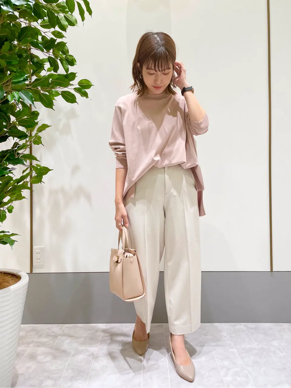 ANY SIS スタッフ コーディネート画像