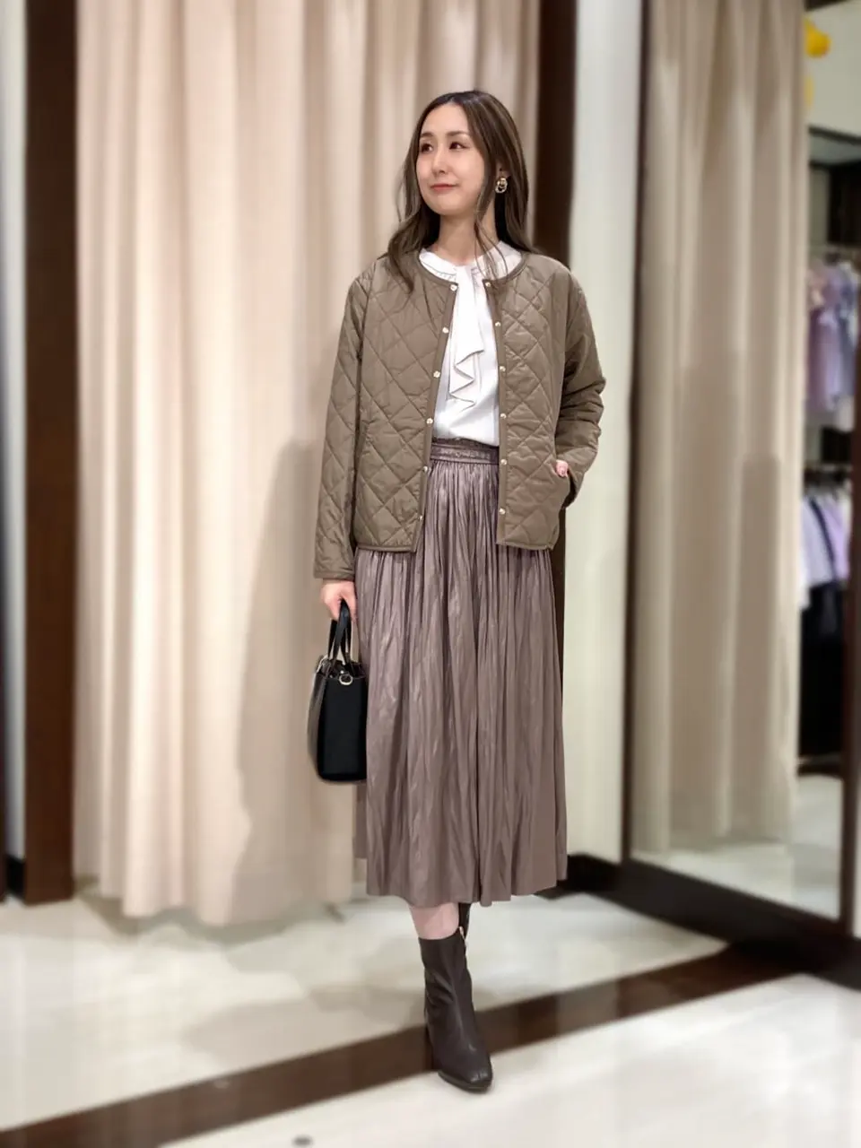 ANY SIS STAFF コーディネート画像