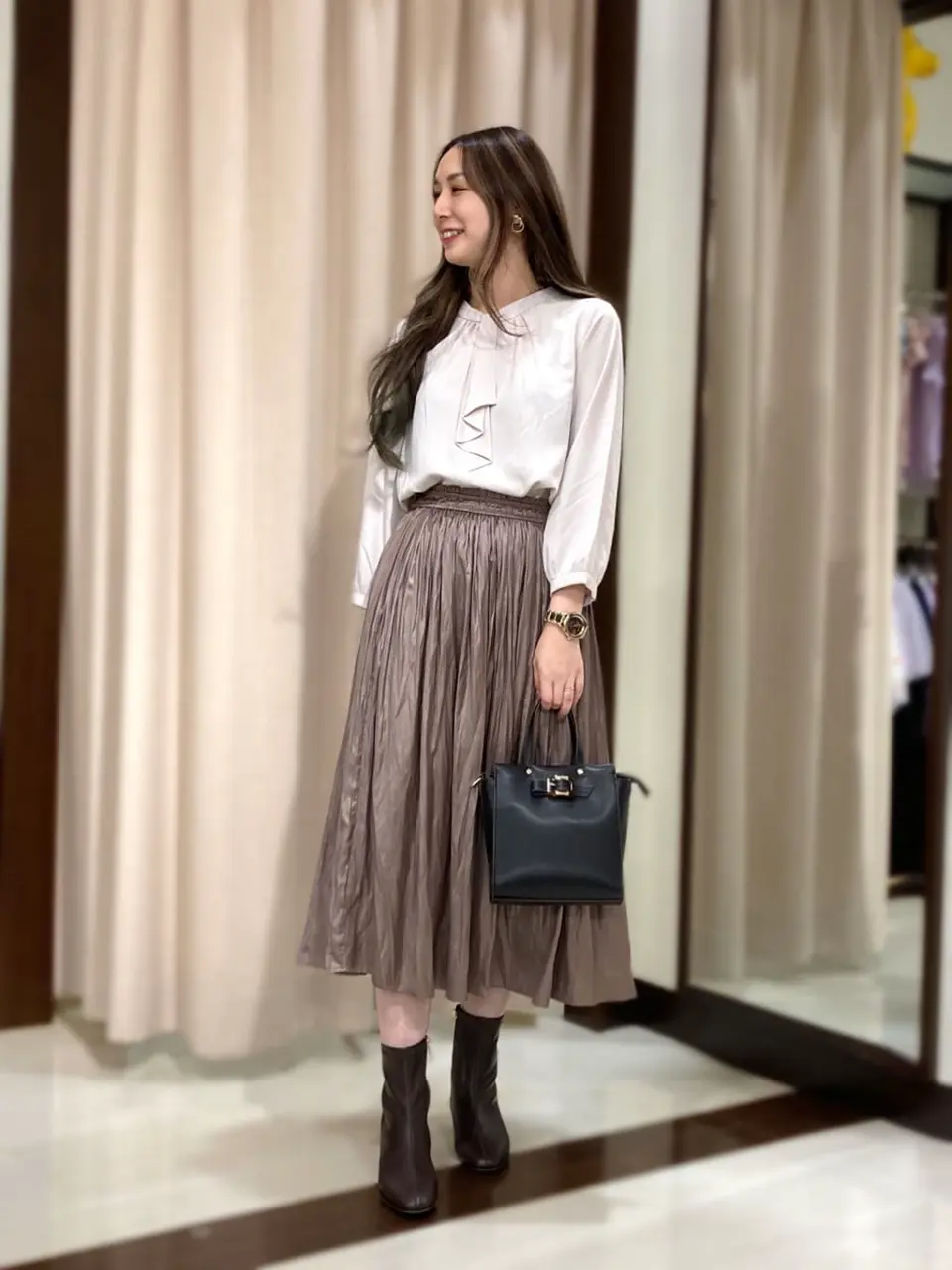 ANY SIS STAFF コーディネート画像