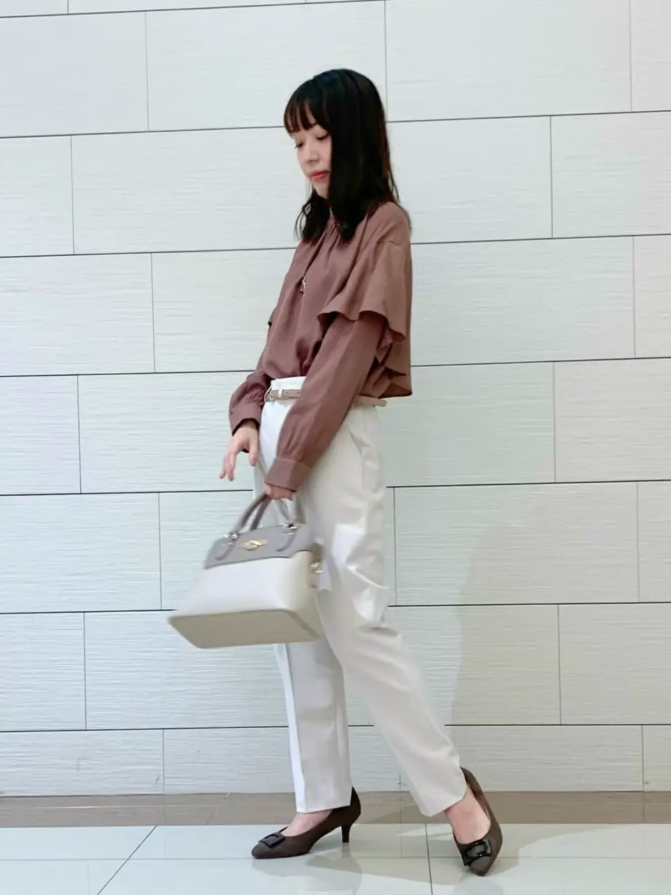 ANY SIS スタッフ コーディネート画像