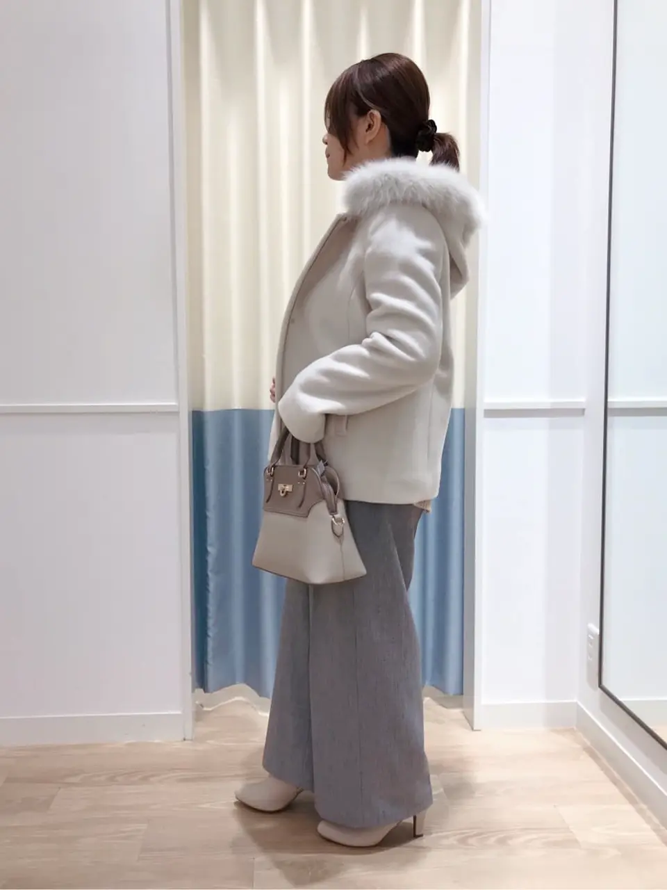 ANY SIS スタッフ コーディネート画像