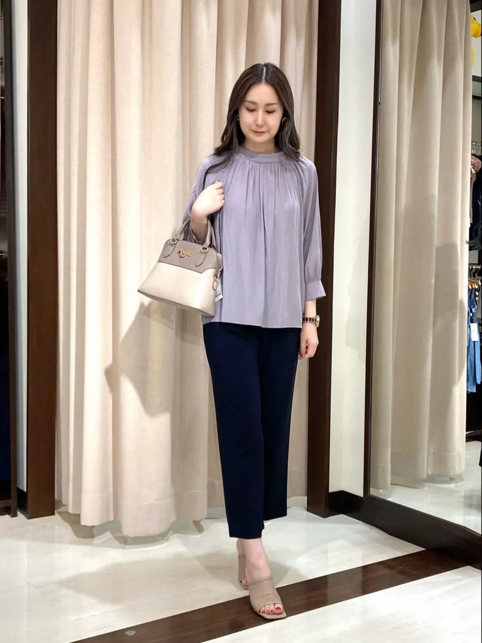 ANY SIS STAFF コーディネート画像