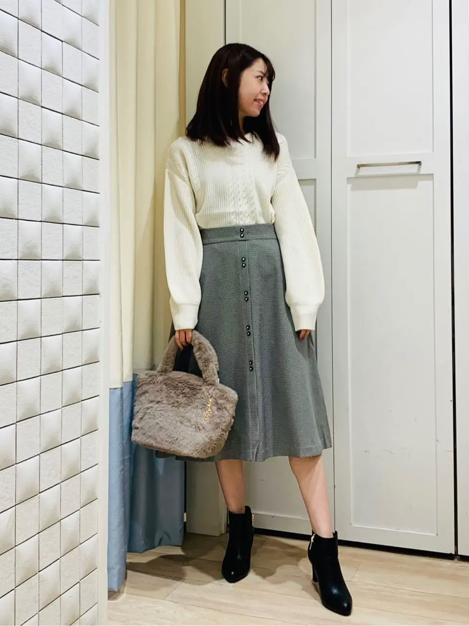 ANY SIS スタッフ コーディネート画像