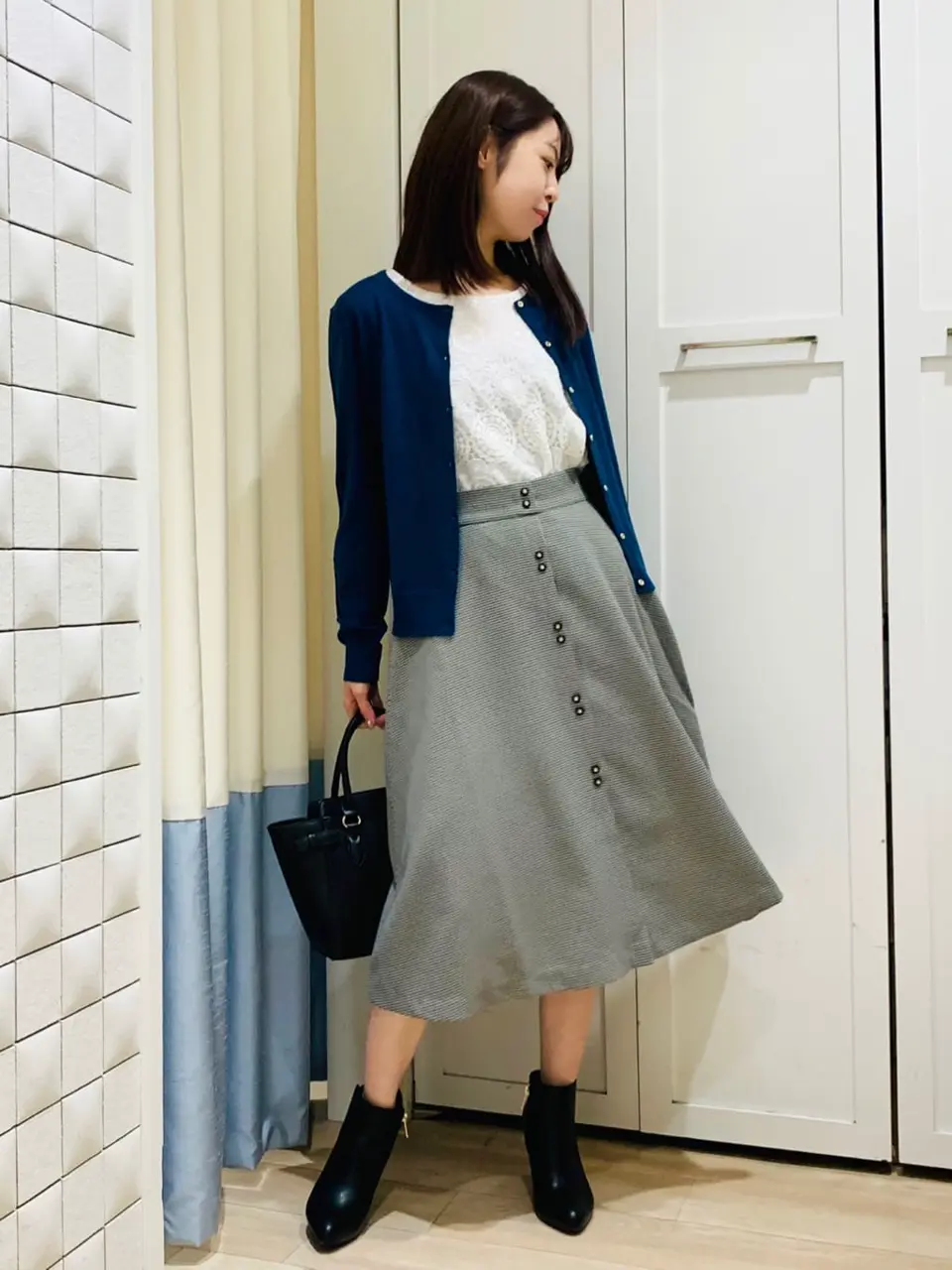 ANY SIS スタッフ コーディネート画像