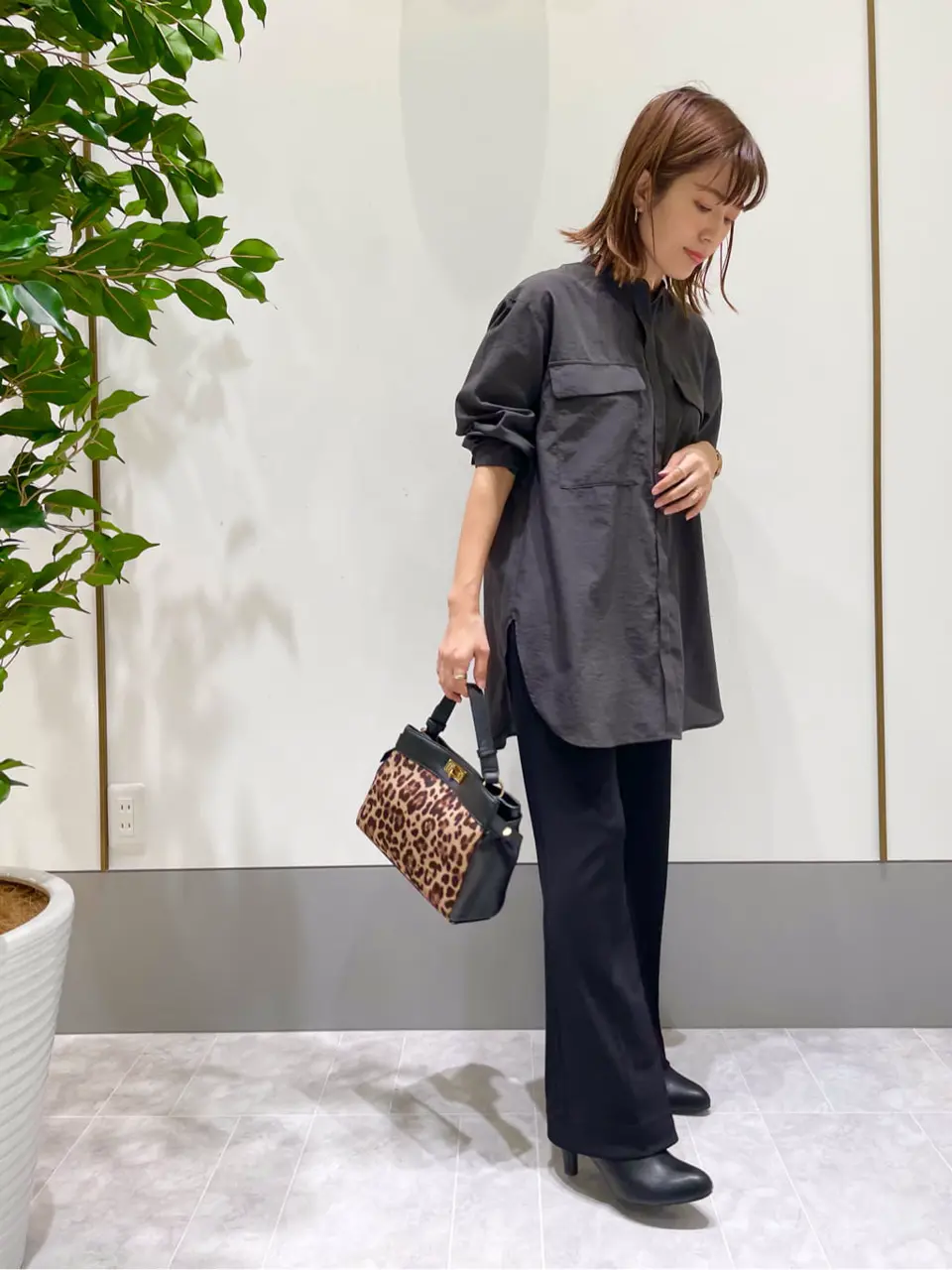 ANY SIS スタッフ コーディネート画像