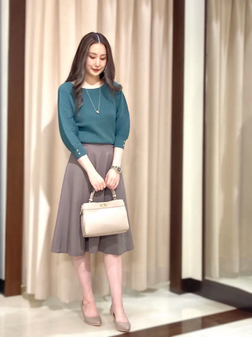 ANY SIS STAFF コーディネート画像