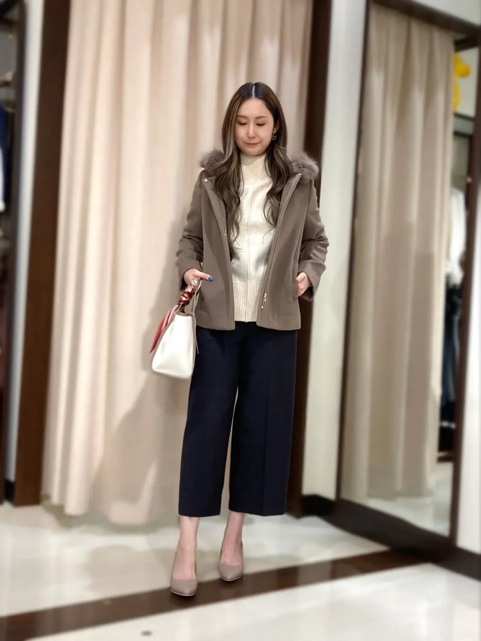 ANY SIS STAFF コーディネート画像