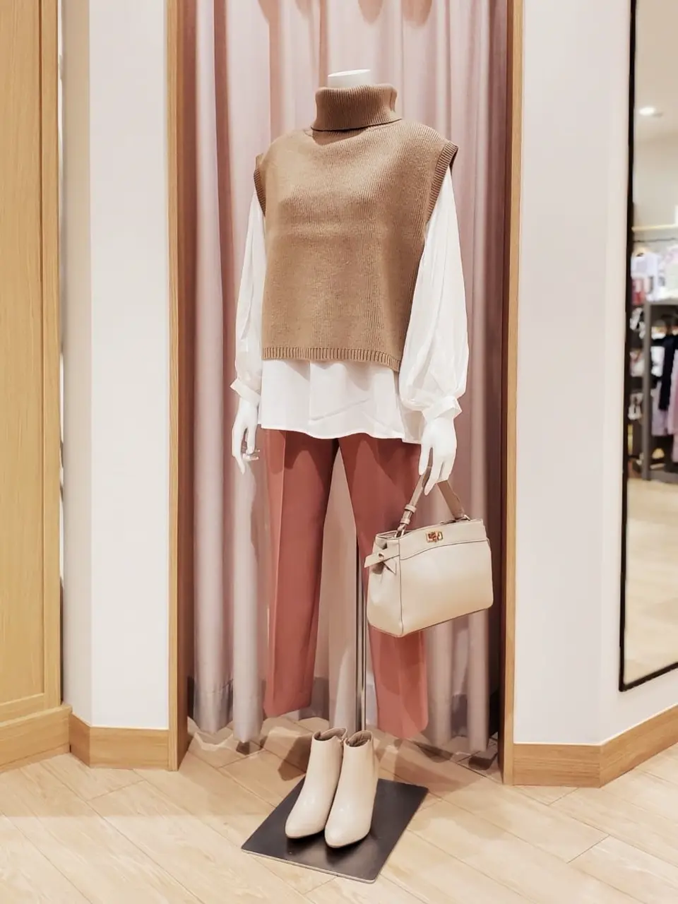 ANY SIS 岩田 コーディネート画像