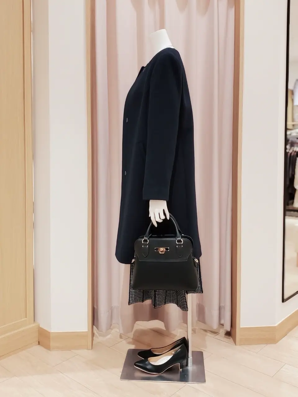 ANY SIS 岩田 コーディネート画像