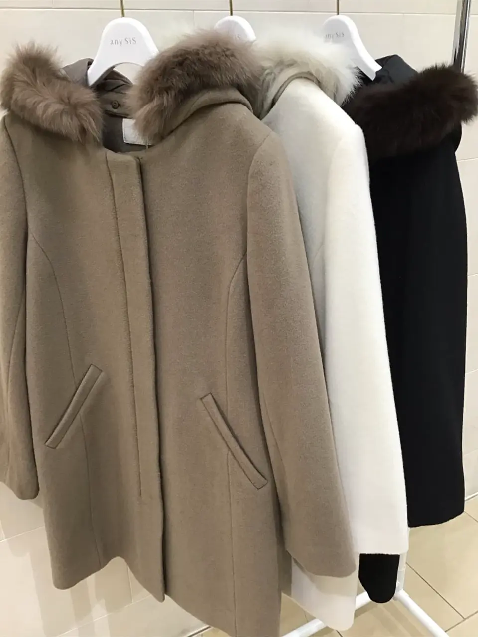 ANY SIS 髙橋 コーディネート画像