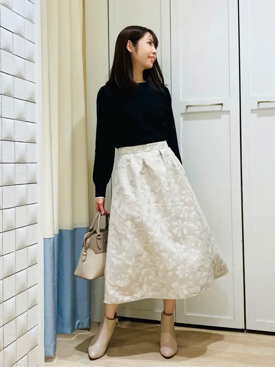 ANY SIS スタッフ コーディネート画像