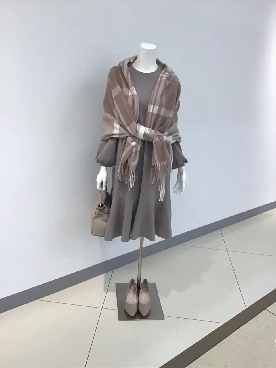 ANY SIS 本田 コーディネート画像