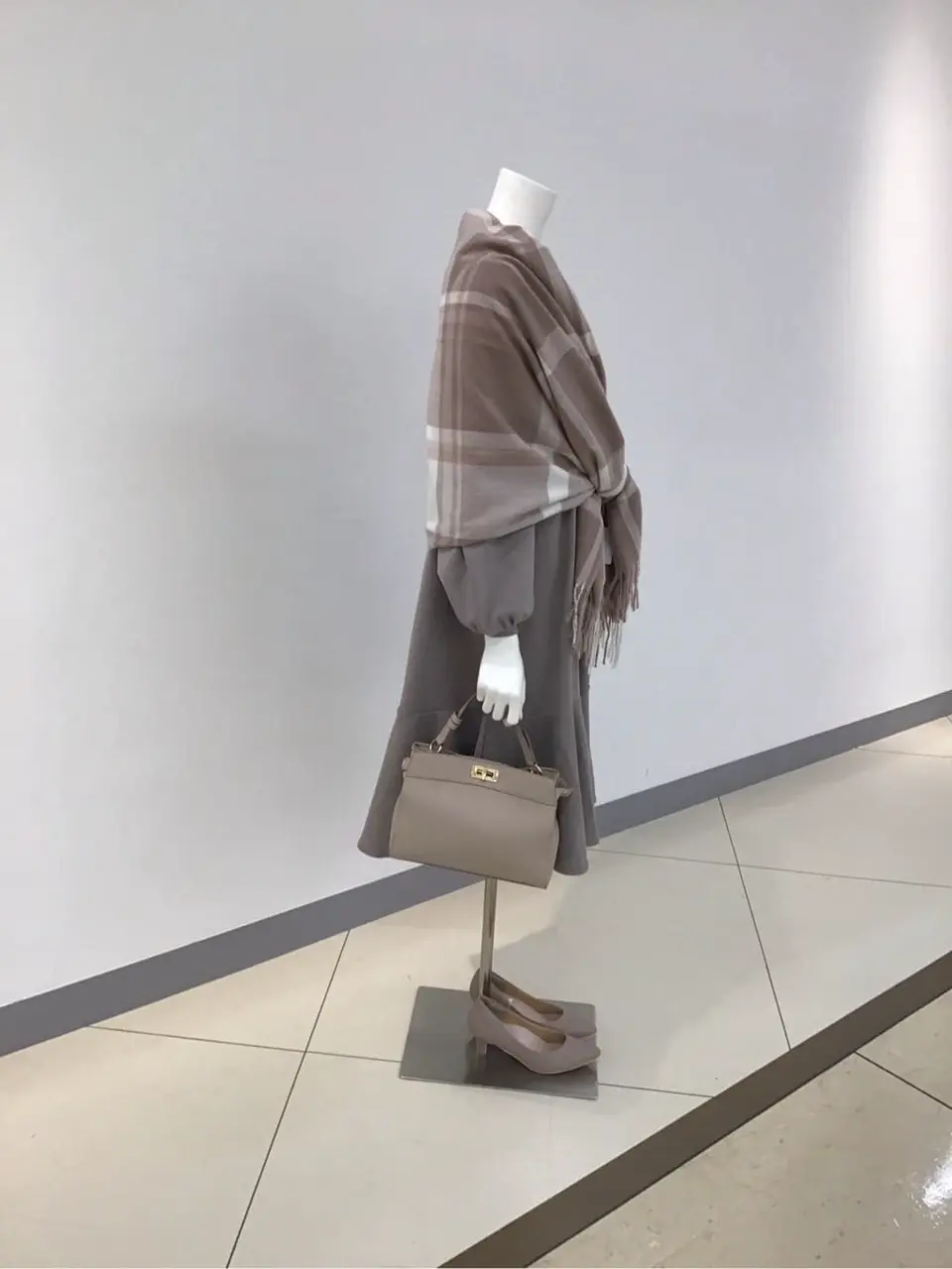 ANY SIS 本田 コーディネート画像