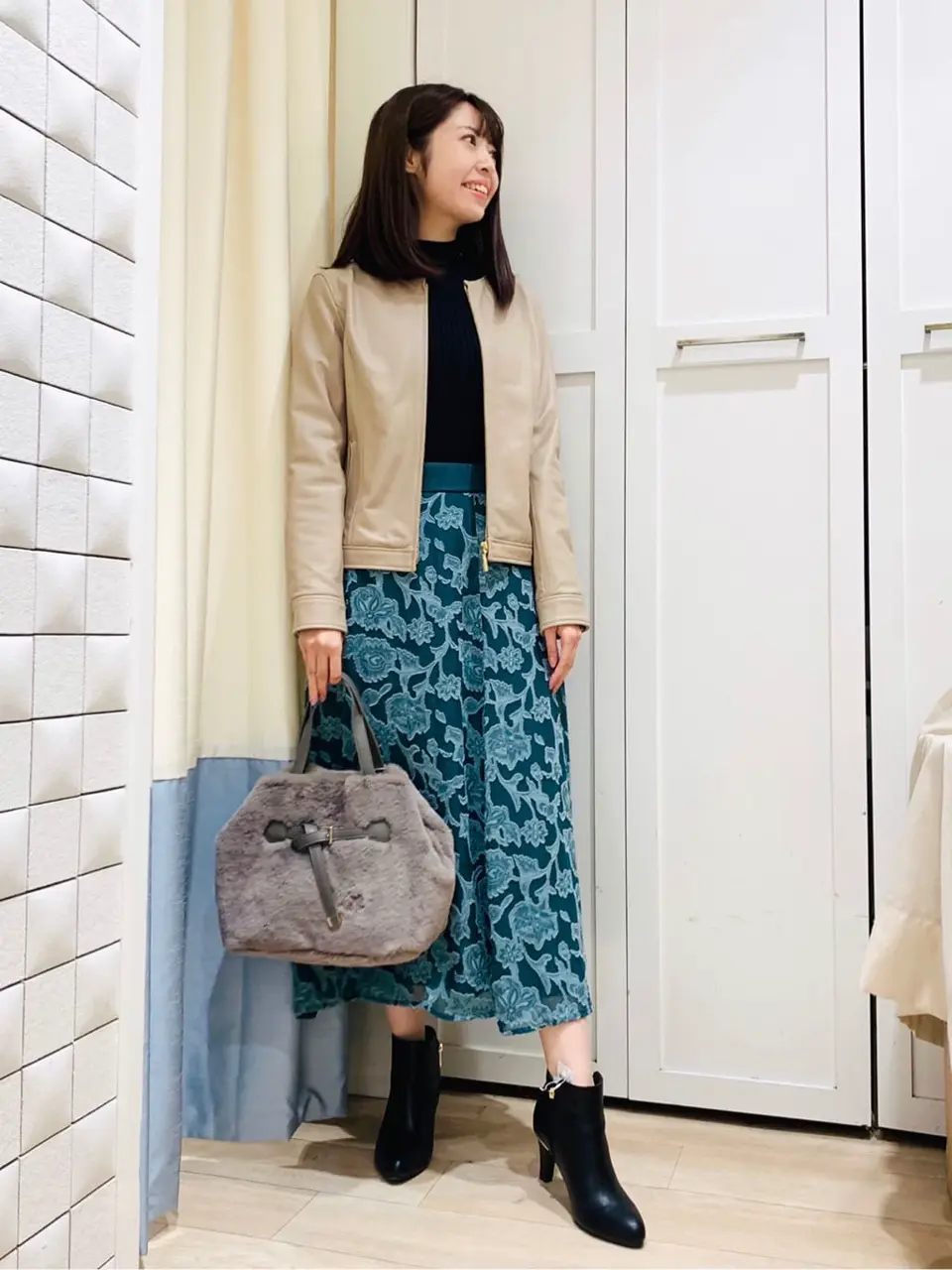 ANY SIS スタッフ コーディネート画像