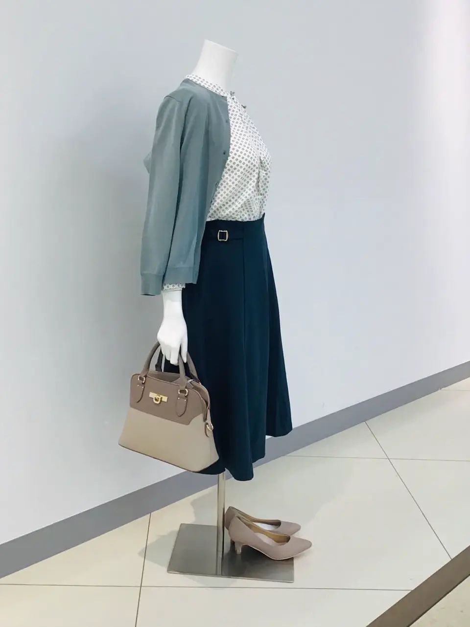 ANY SIS 本田 コーディネート画像