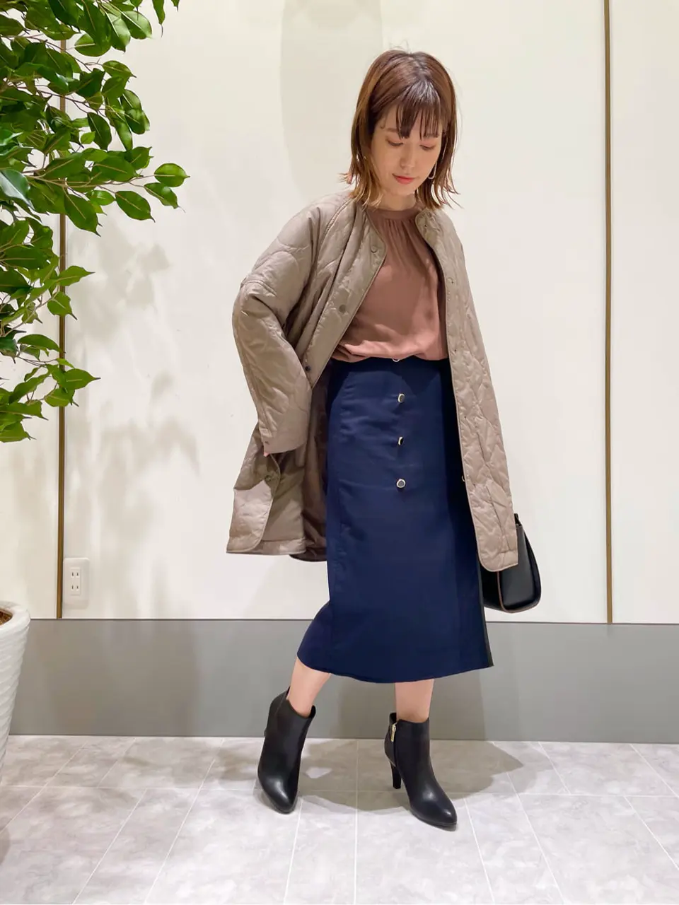 ANY SIS スタッフ コーディネート画像