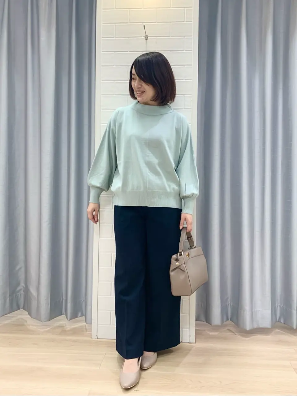 ANY SIS 丸岡 コーディネート画像