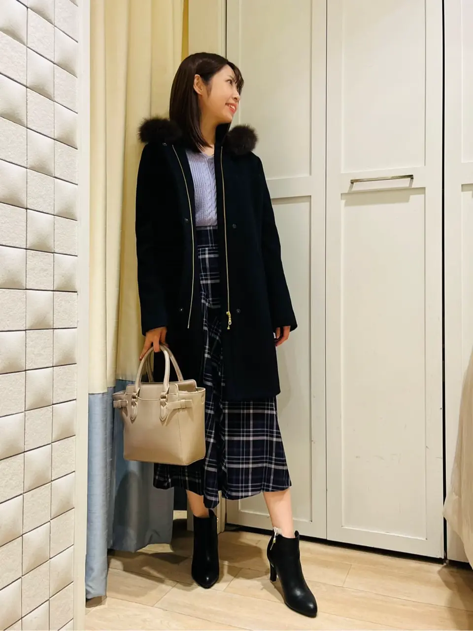 ANY SIS スタッフ コーディネート画像