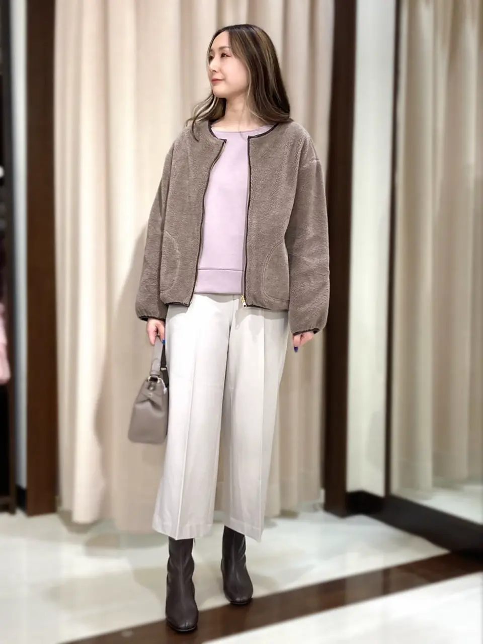 ANY SIS STAFF コーディネート画像