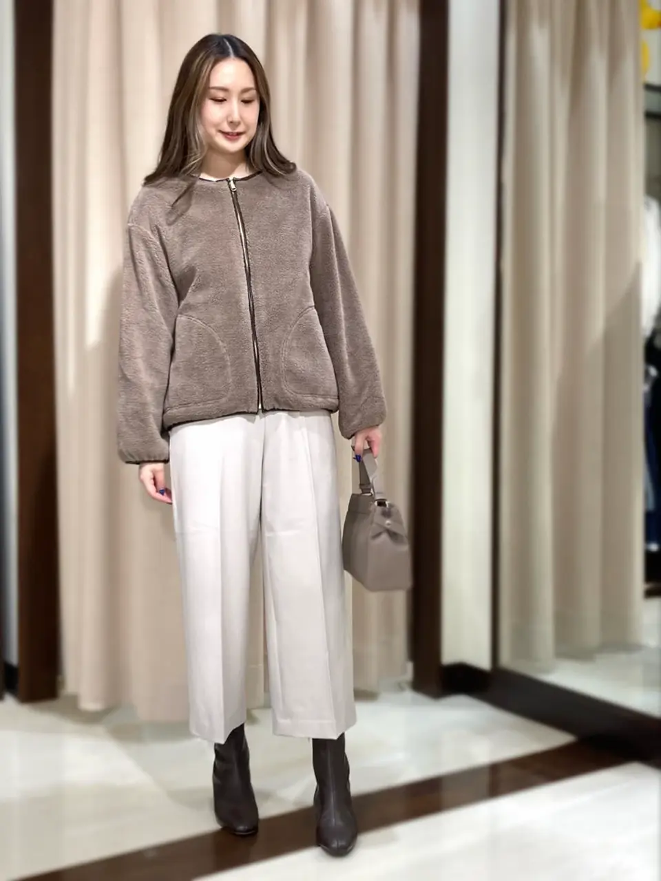 ANY SIS STAFF コーディネート画像