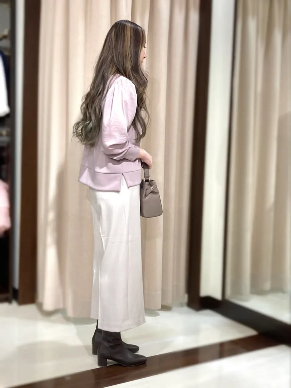 ANY SIS STAFF コーディネート画像