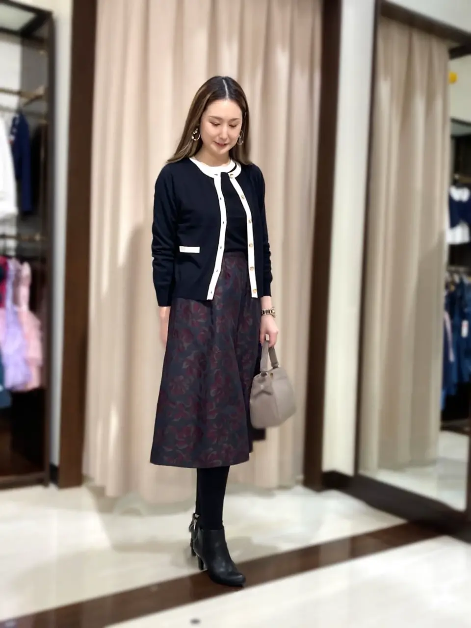 ANY SIS STAFF コーディネート画像