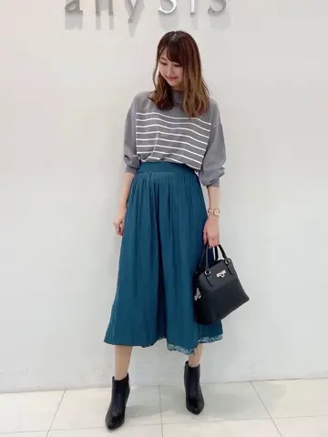 ANY SIS スタッフ コーディネート画像