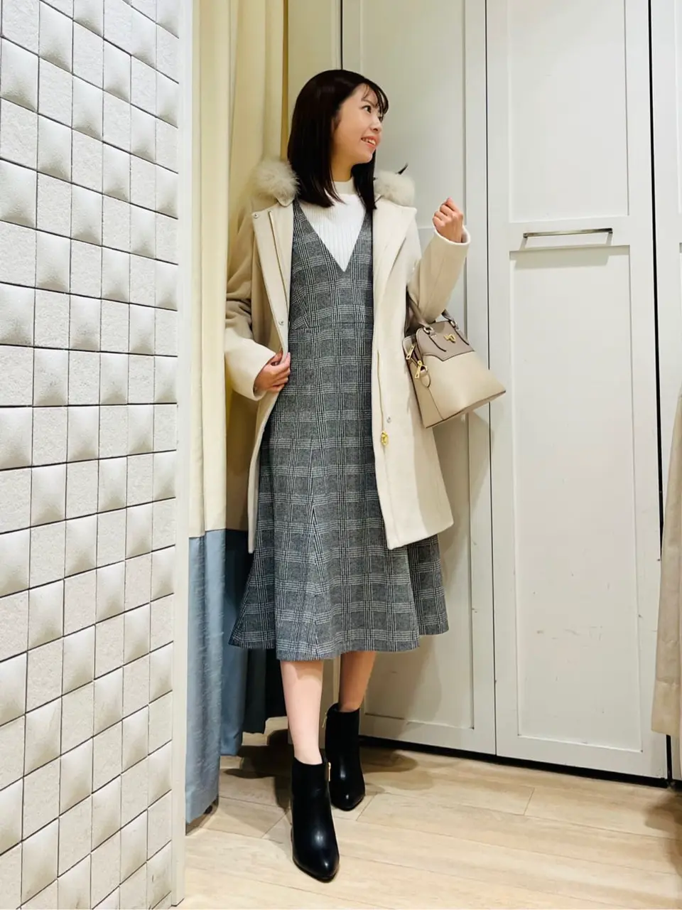 ANY SIS スタッフ コーディネート画像