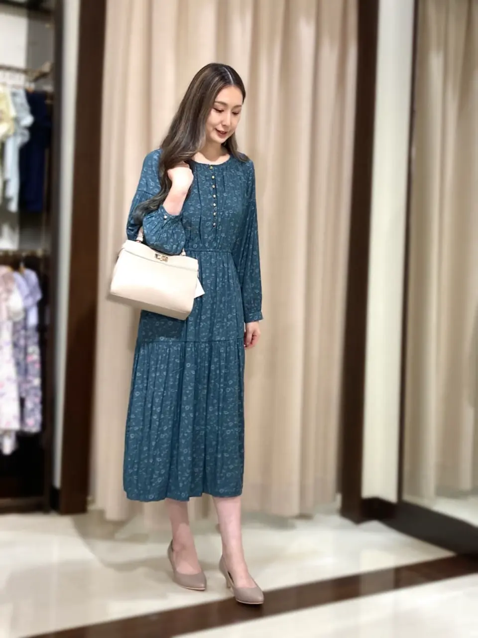 ANY SIS STAFF コーディネート画像