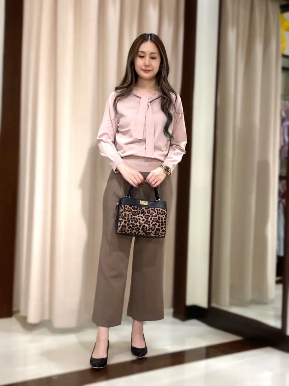 ANY SIS STAFF コーディネート画像