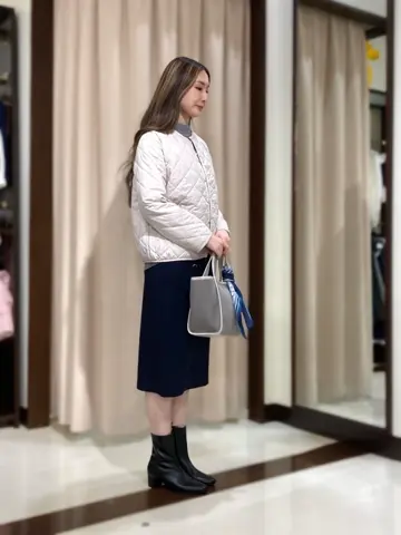 ANY SIS STAFF コーディネート画像