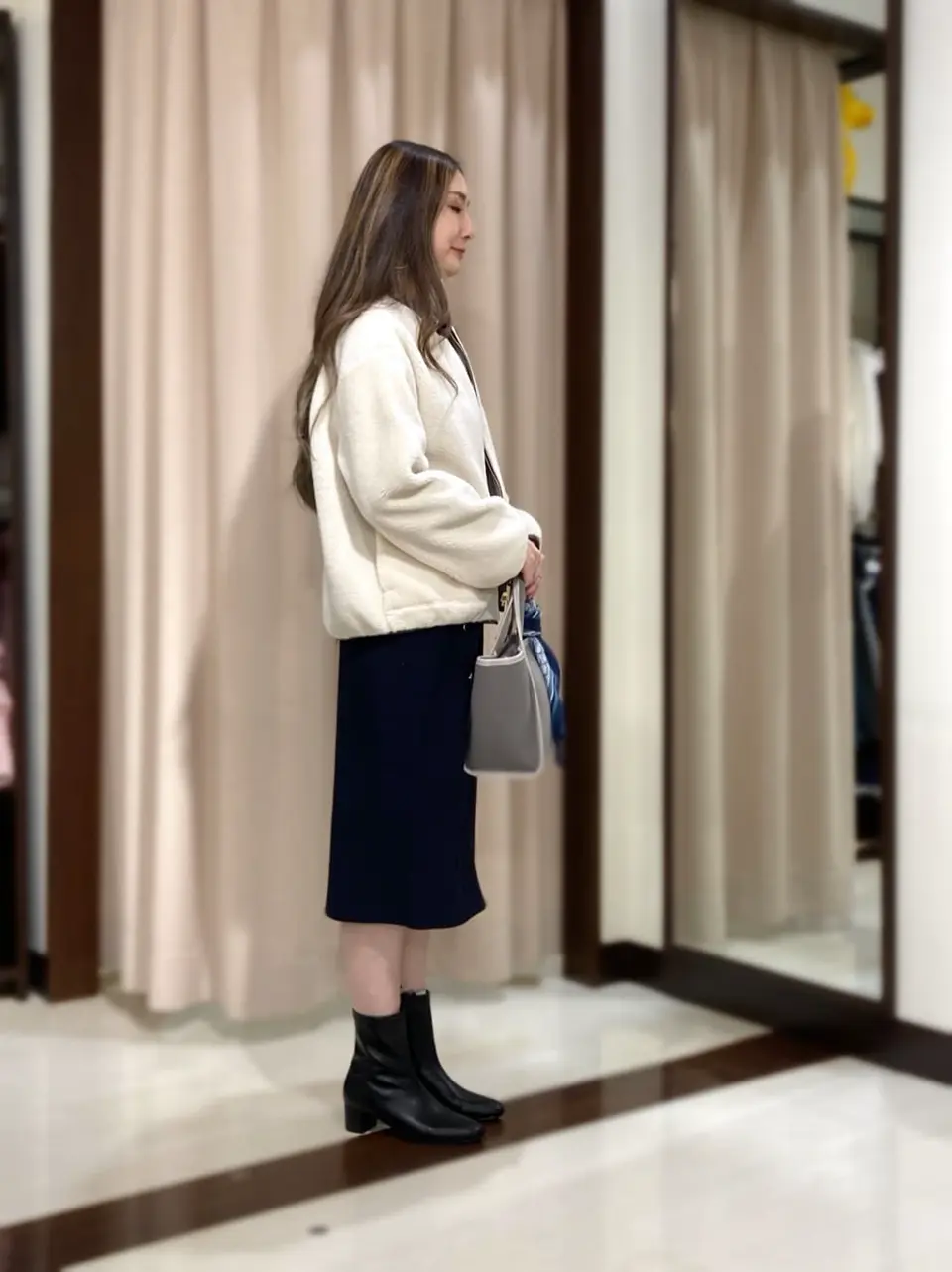 ANY SIS STAFF コーディネート画像