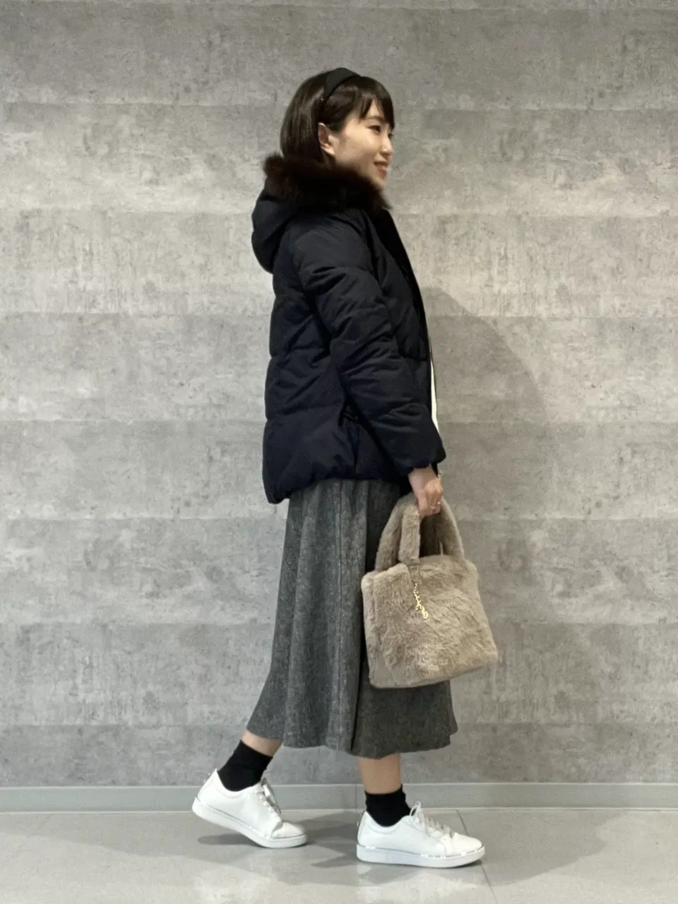 ANY SIS スタッフ コーディネート画像