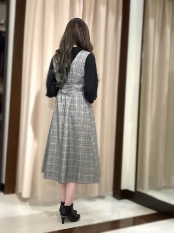 ANY SIS STAFF コーディネート画像