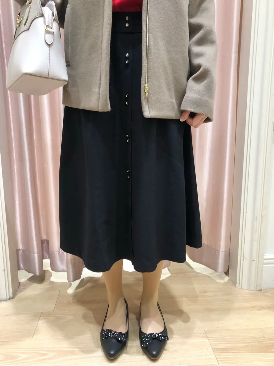 ANY SIS スタッフ コーディネート画像