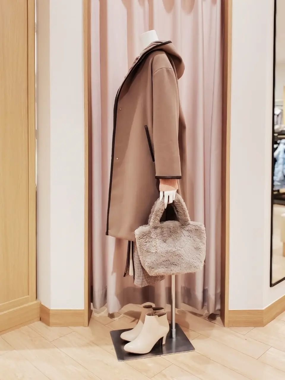 ANY SIS 岩田 コーディネート画像