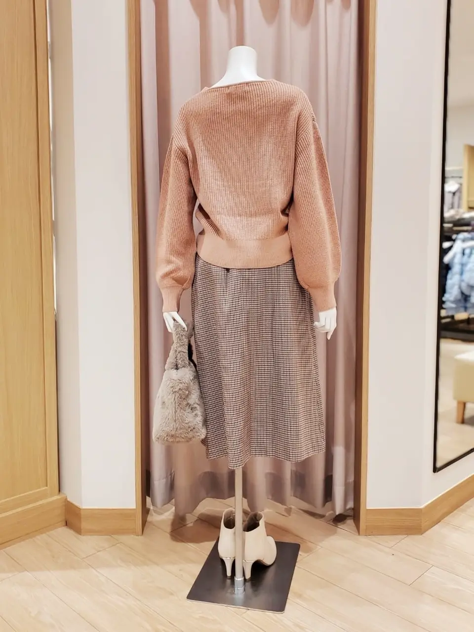 ANY SIS 岩田 コーディネート画像