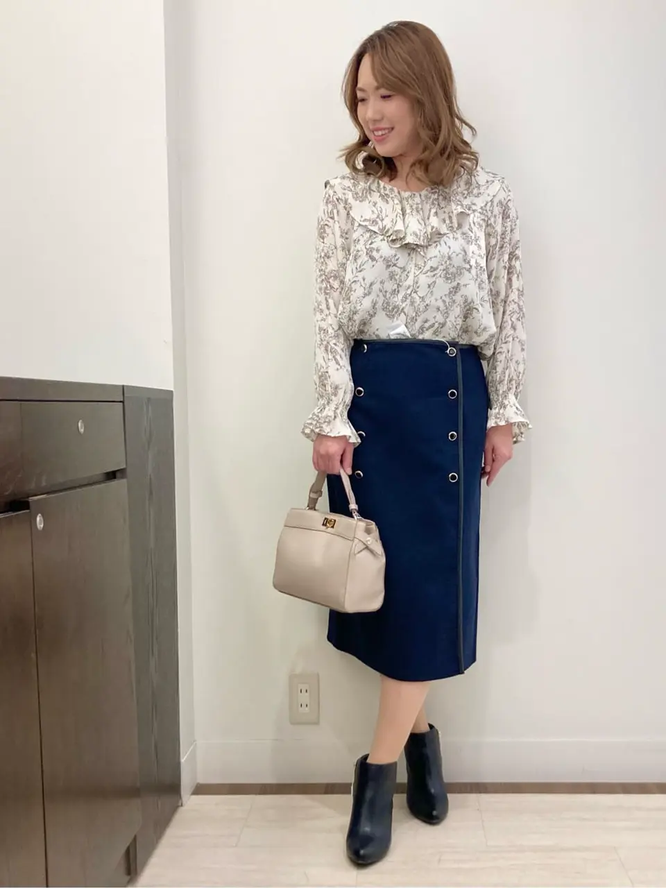 ANY SIS スタッフ コーディネート画像