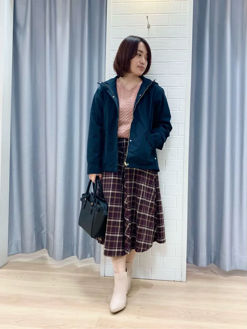 ANY SIS 丸岡 コーディネート画像