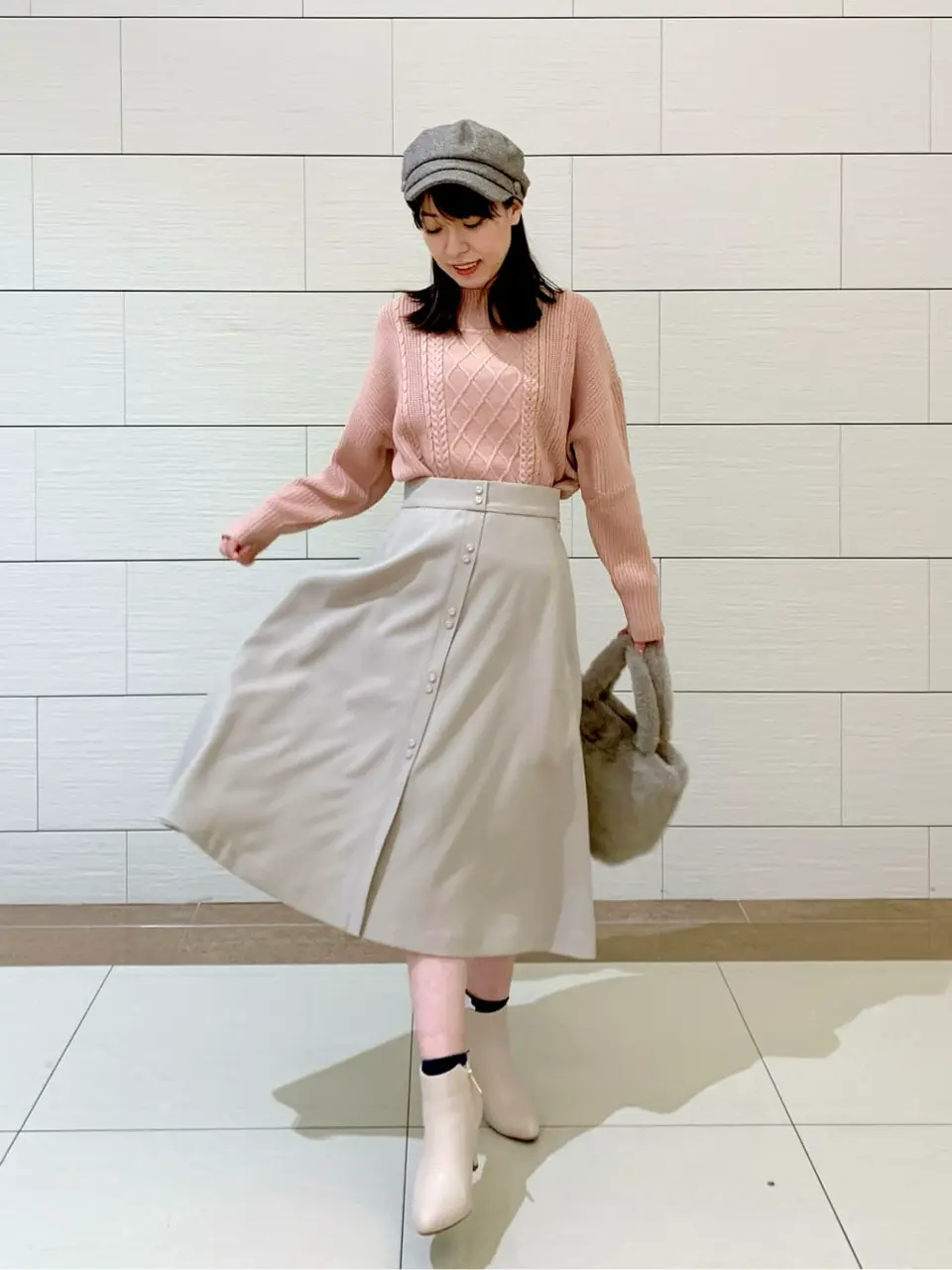 ANY SIS スタッフ コーディネート画像