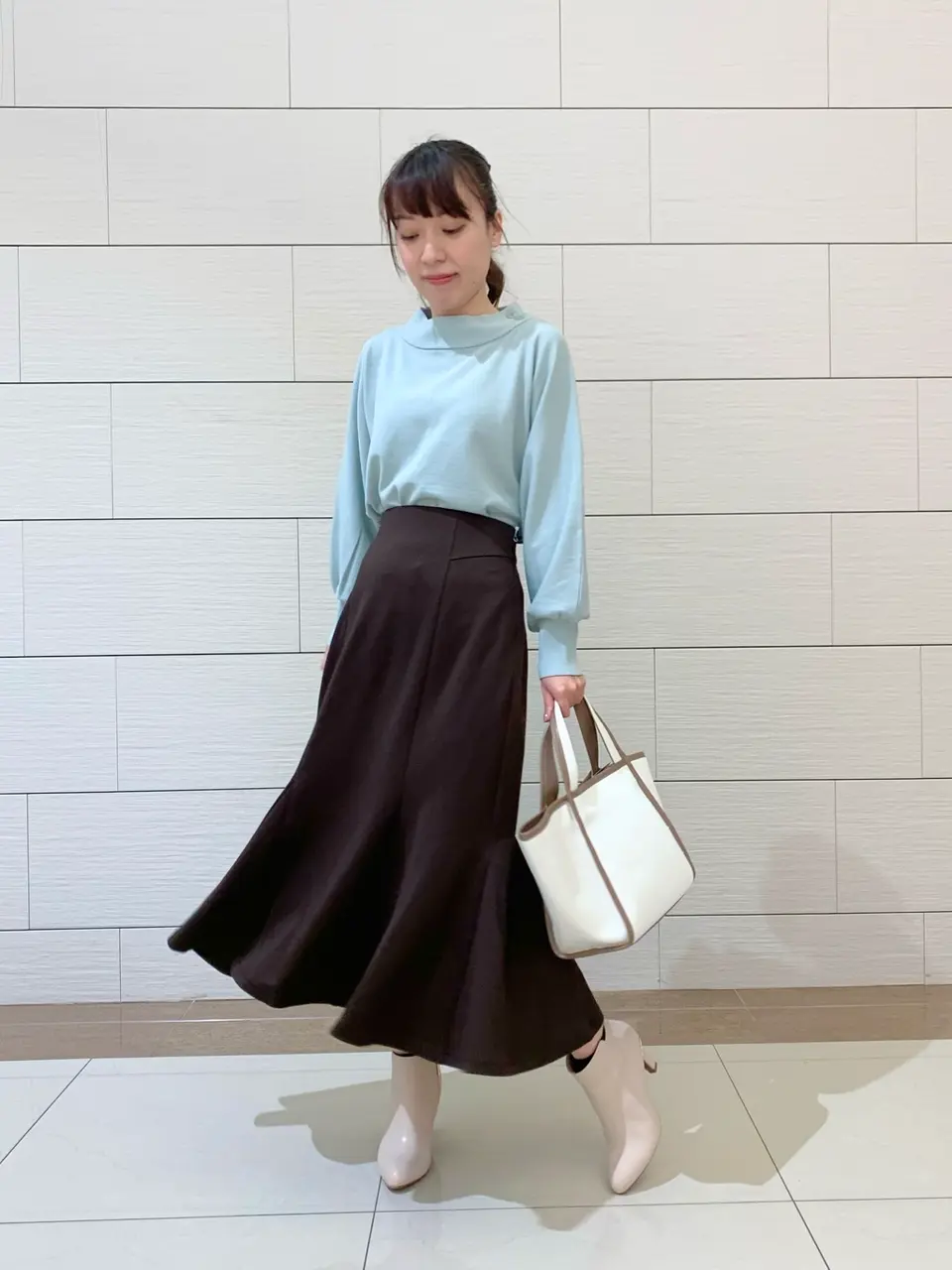 ANY SIS スタッフ コーディネート画像