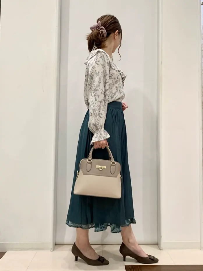 ANY SIS 横田 コーディネート画像