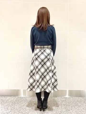 ANY SIS 浅野 コーディネート画像