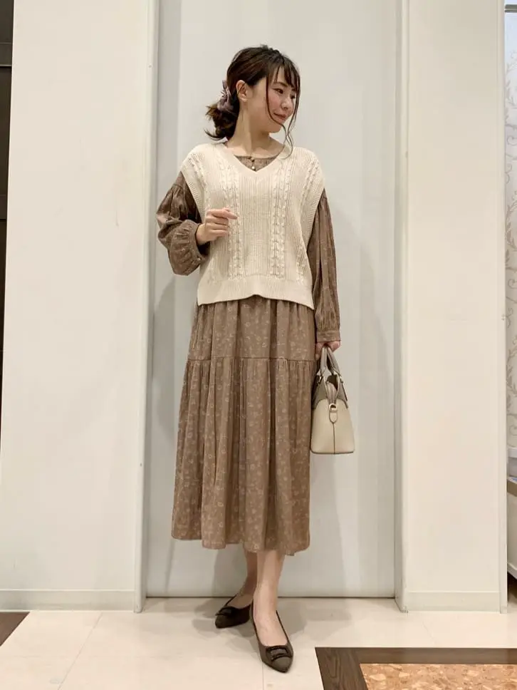 ANY SIS 横田 コーディネート画像