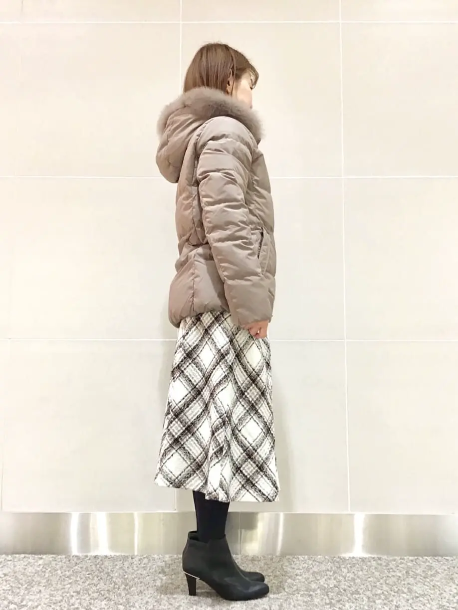 ANY SIS 浅野 コーディネート画像