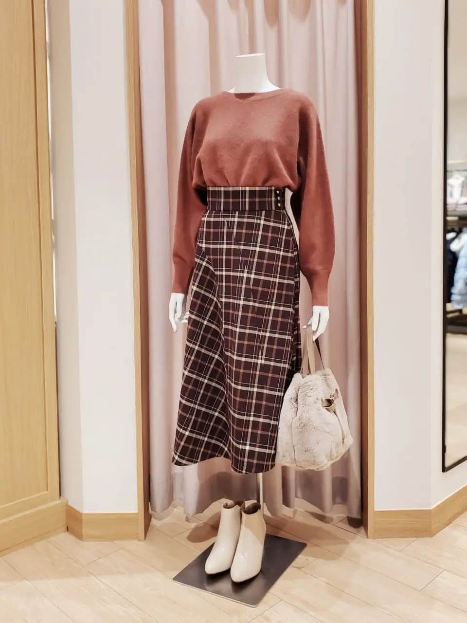 ANY SIS 岩田 コーディネート画像