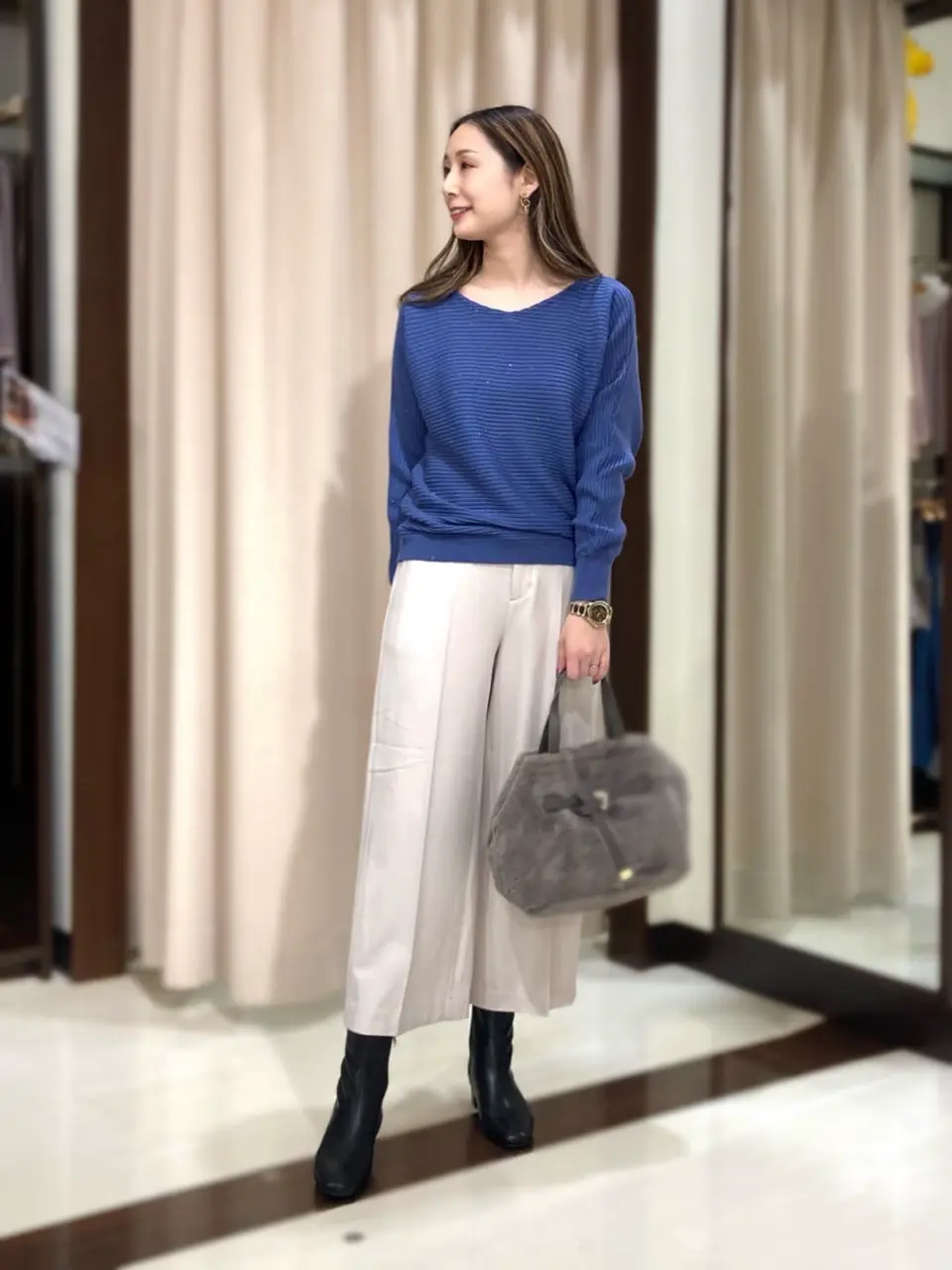 ANY SIS STAFF コーディネート画像