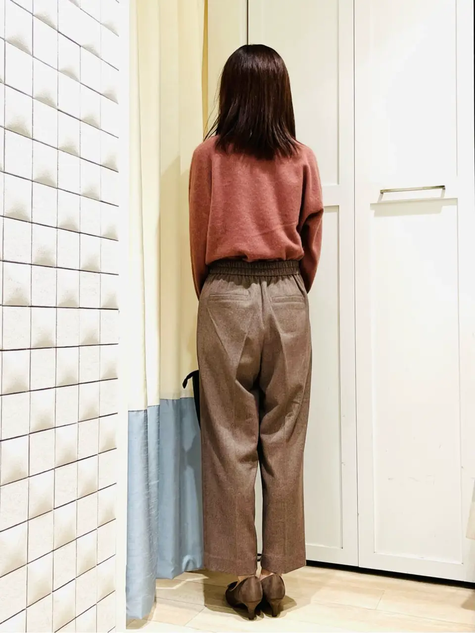 ANY SIS スタッフ コーディネート画像