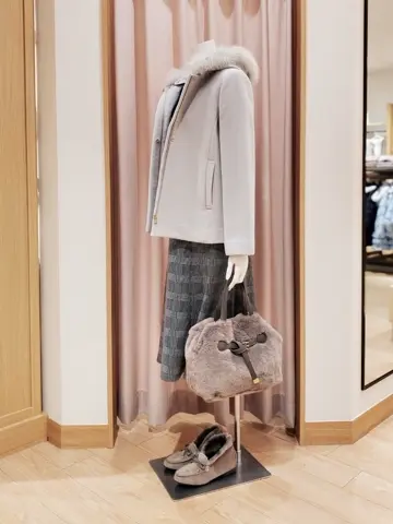 ANY SIS 岩田 コーディネート画像