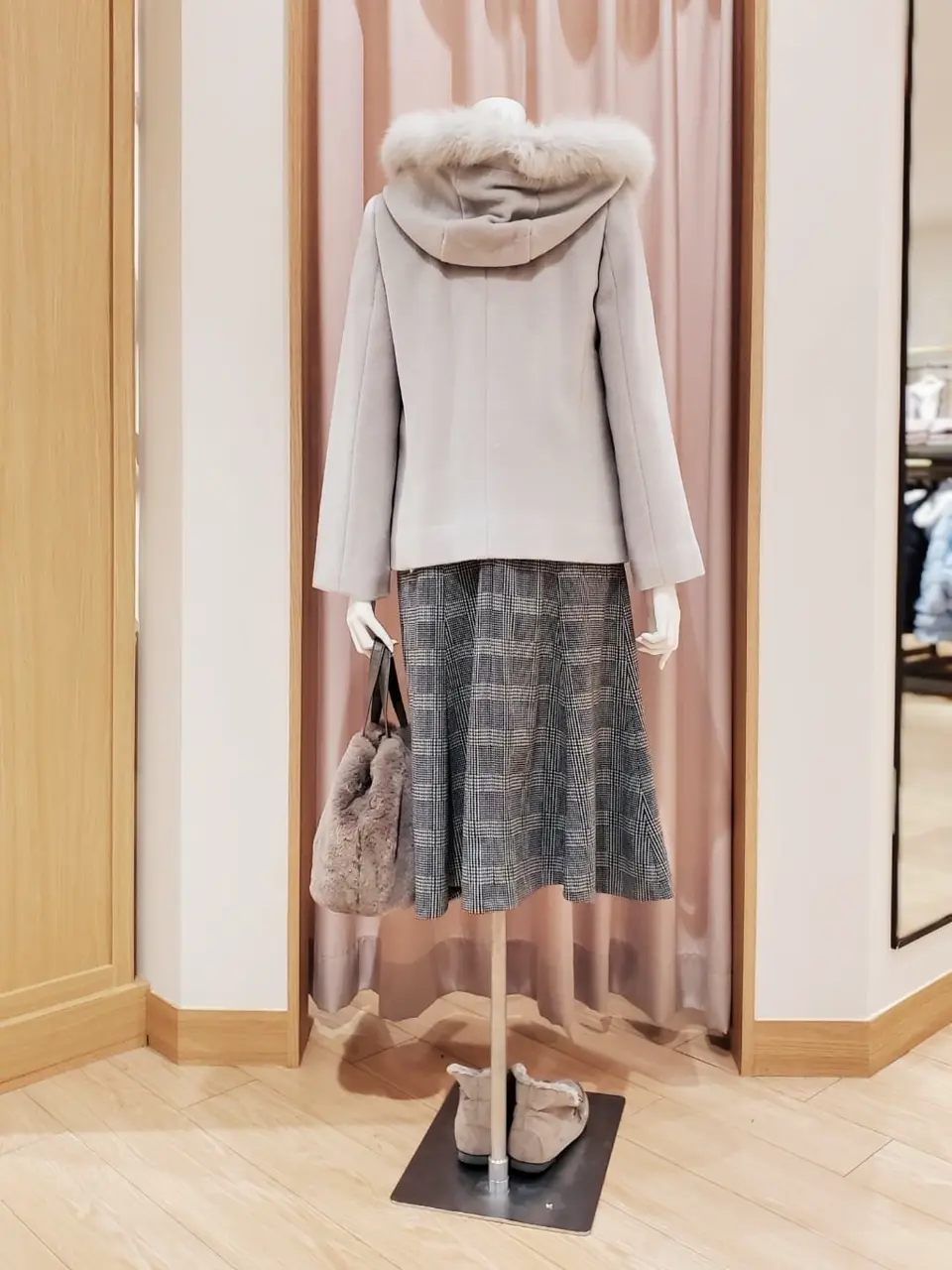 ANY SIS 岩田 コーディネート画像